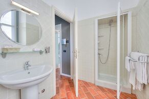 Stella Del Lago Pied Dans L'eau