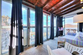 Stella Del Lago Pied Dans L'eau