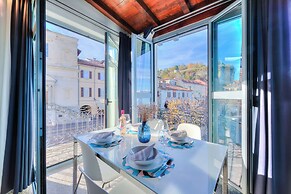 Stella Del Lago Pied Dans L'eau