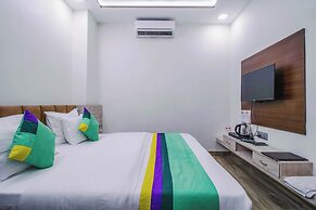 Treebo Paras Raj Near City Palace