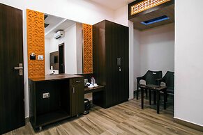 Treebo Paras Raj Near City Palace