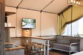 5 Son's Rio Cibolo - Birdhouse Cabin