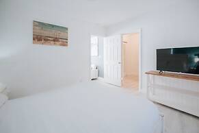 PRAIA Hotel Hollywood