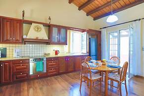 Villa Kristefi in Kato Korakiana