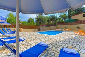 Villa Kristefi in Kato Korakiana