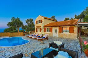 Villa Isavros in Paxi