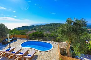 Villa Isavros in Paxi