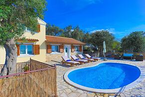 Villa Isavros in Paxi