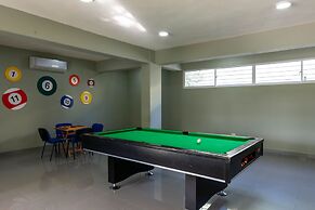 Modern Apt With free parking and AC 3brs