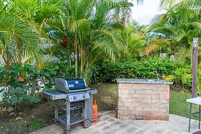 Modern Apt With free parking and AC 3brs