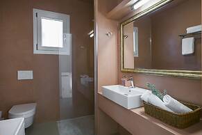 Apollonides Seafront Villa 2 “Melete”