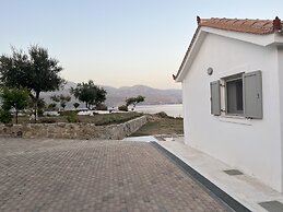 Apollonides Seafront Villa 2 “Melete”
