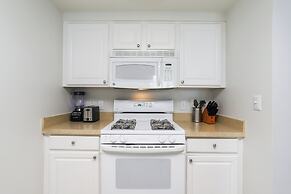 Steps to Metro Apartments in Arlington