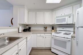 Steps to Metro Apartments in Arlington