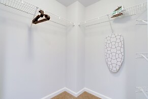 Steps to Metro Apartments in Arlington