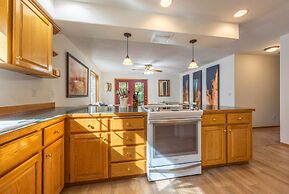 Green Mountain Escape 30 Day Minimum 3 Bedroom Home by Redawning