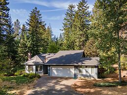 Green Mountain Escape 30 Day Minimum 3 Bedroom Home by Redawning