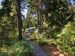 Green Mountain Escape 30 Day Minimum 3 Bedroom Home by Redawning