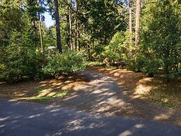 Green Mountain Escape 30 Day Minimum 3 Bedroom Home by Redawning