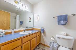 Green Mountain Escape 30 Day Minimum 3 Bedroom Home by Redawning