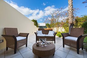 2688 Villetta di Marianna by Barbarhouse