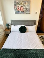 Beautiful Quality Apartment in Camden