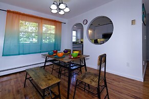 Cheerful & Beautiful 3-Bedroom Ranch