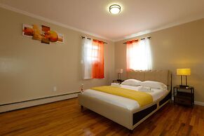 Cheerful & Beautiful 3-Bedroom Ranch