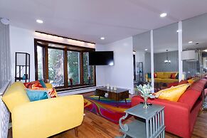 Cheerful & Beautiful 3-Bedroom Ranch