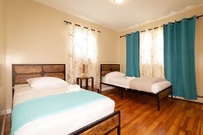 Cheerful & Beautiful 3-Bedroom Ranch