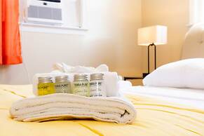 Cheerful & Beautiful 3-Bedroom Ranch