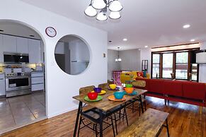 Cheerful & Beautiful 3-Bedroom Ranch