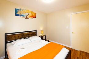 Cheerful & Beautiful 3-Bedroom Ranch