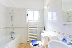 The Vines in Latchi With 3 Bedrooms and 3 Bathrooms