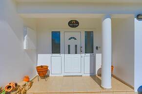 The Vines in Latchi With 3 Bedrooms and 3 Bathrooms