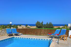 The Vines in Latchi With 3 Bedrooms and 3 Bathrooms