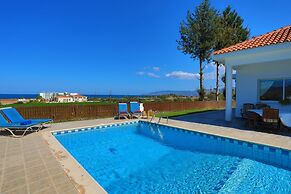 The Vines in Latchi With 3 Bedrooms and 3 Bathrooms