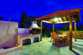 Villa Ira Finiki in Latchi