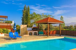 Villa Ira Finiki in Latchi