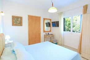 Achilleion Forest Villa