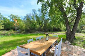 Achilleion Forest Villa