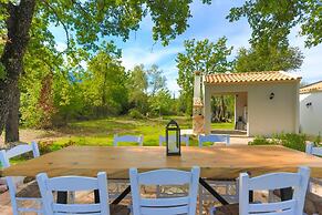 Achilleion Forest Villa