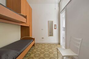 2689 Dalia House by Barbarhouse