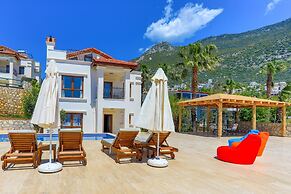 Villa Eos in Kalkan With 3 Bedrooms and 4 Bathrooms