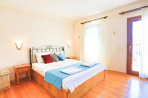 Villa Eos in Kalkan With 3 Bedrooms and 4 Bathrooms
