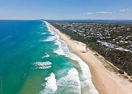 Top 1 Sunshine Beach Family Retreat