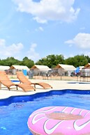 15 Son's Rio Cibolo - Birdhouse Cabin