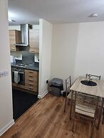 Central 2-bedroom Apartment, Chelmsford, Parking