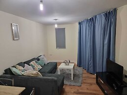 Central 2-bedroom Apartment, Chelmsford, Parking
