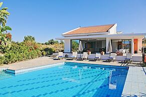 Villa Sophia Latchi in Neo Chorio